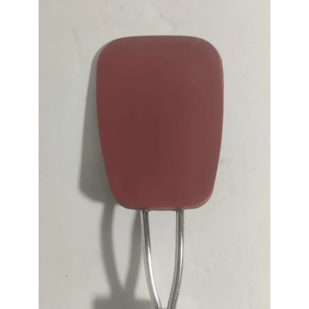 Cuisinart Red , Silver Spatula Vintage Style Hangs